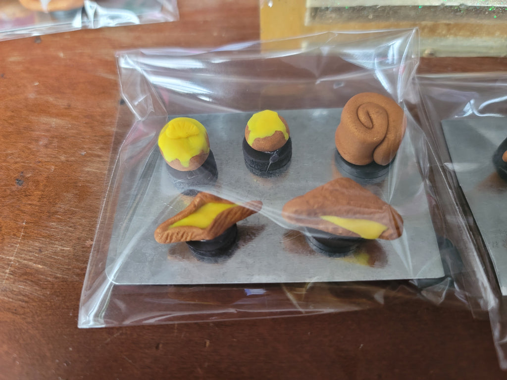 Lemon-themed Assorted Magnets