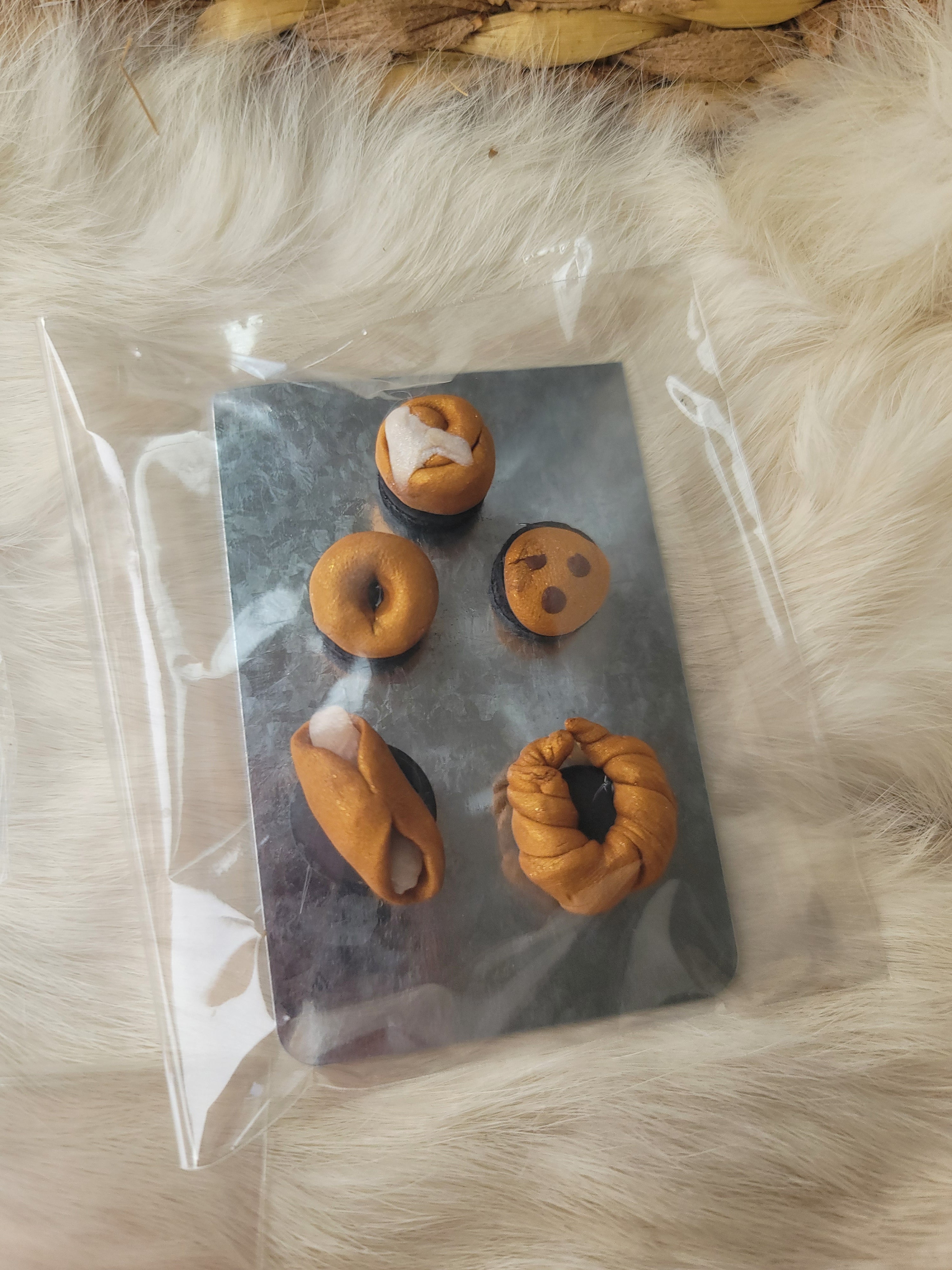 Assorted Baked Goods Magnet Kit